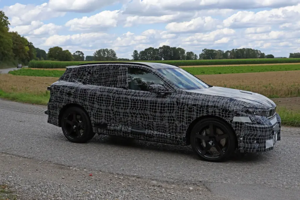 BMW X5 M electrico 2027 espia 8 Motor16