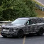 BMW X7 M70 2027: el SUV más lujoso de BMW se pone a punto en Nürburgring
