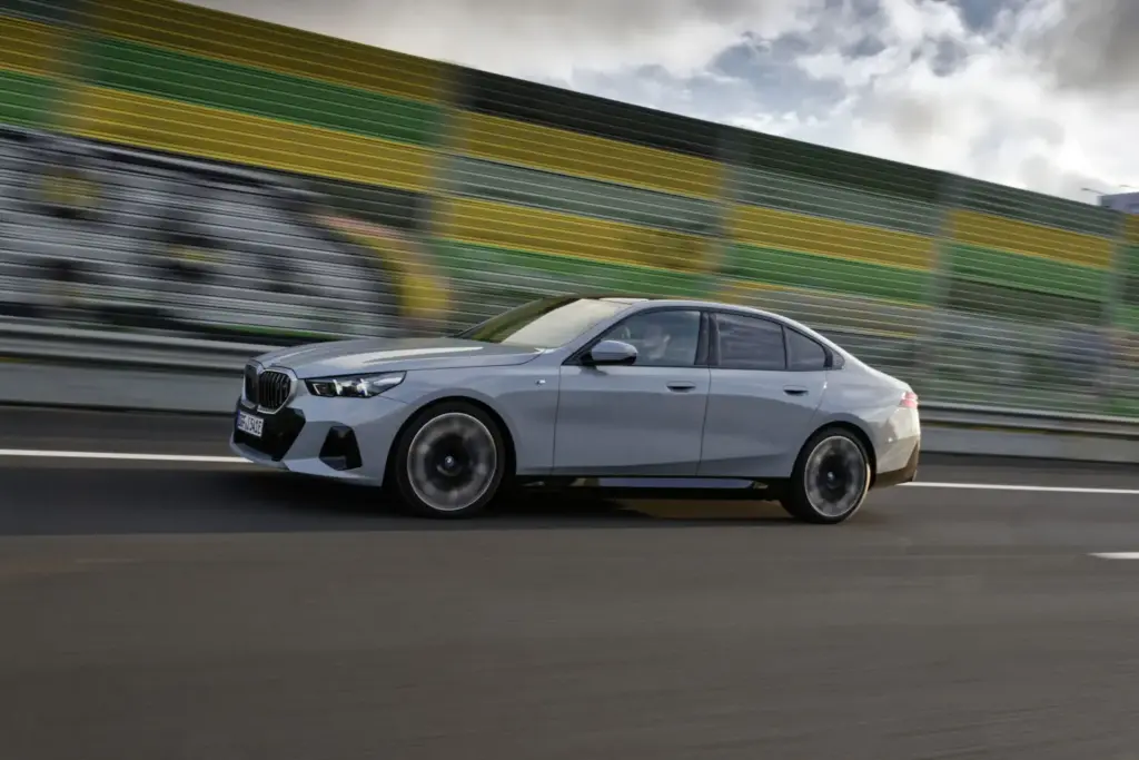 Prueba del BMW i5 eDrive40 Berlina: la otra cara eléctrica del Serie 5 15 Motor16 BMW i5 eDrive40 Berlina prueba 12 Motor16