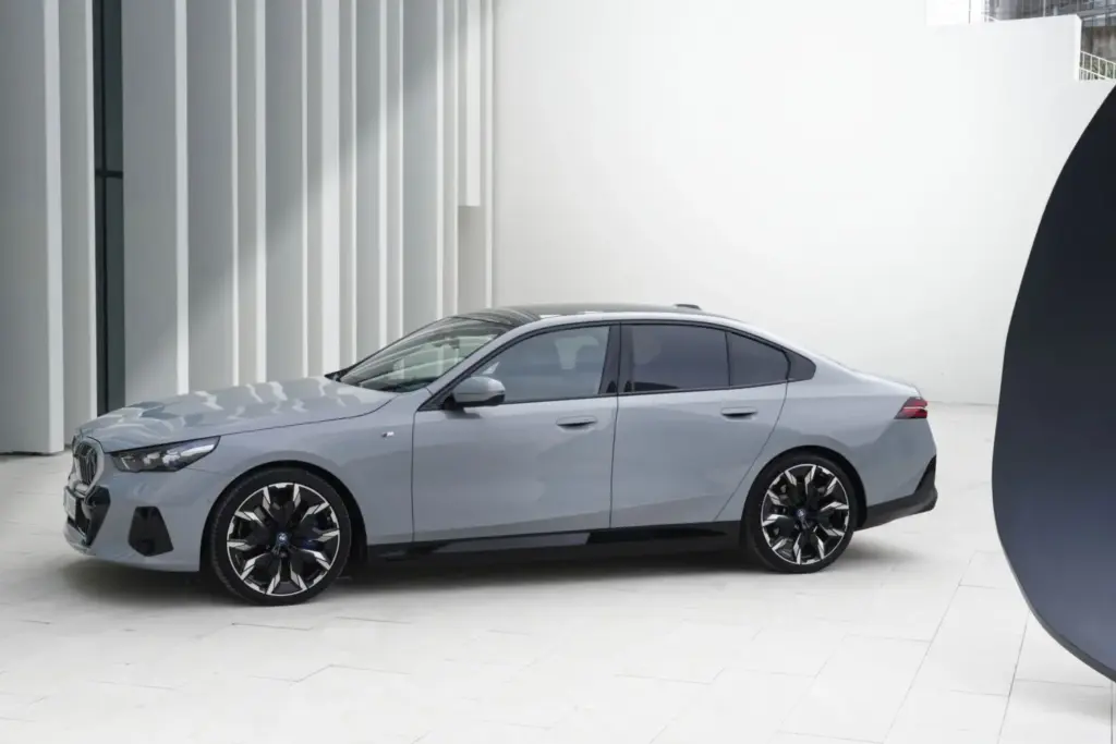 Prueba del BMW i5 eDrive40 Berlina: la otra cara eléctrica del Serie 5 35 Motor16 BMW i5 eDrive40 Berlina prueba 32 Motor16