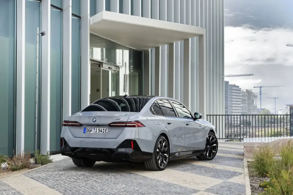 Prueba del BMW i5 eDrive40 Berlina: la otra cara eléctrica del Serie 5 40 Motor16 BMW i5 eDrive40 Berlina prueba 37 Motor16
