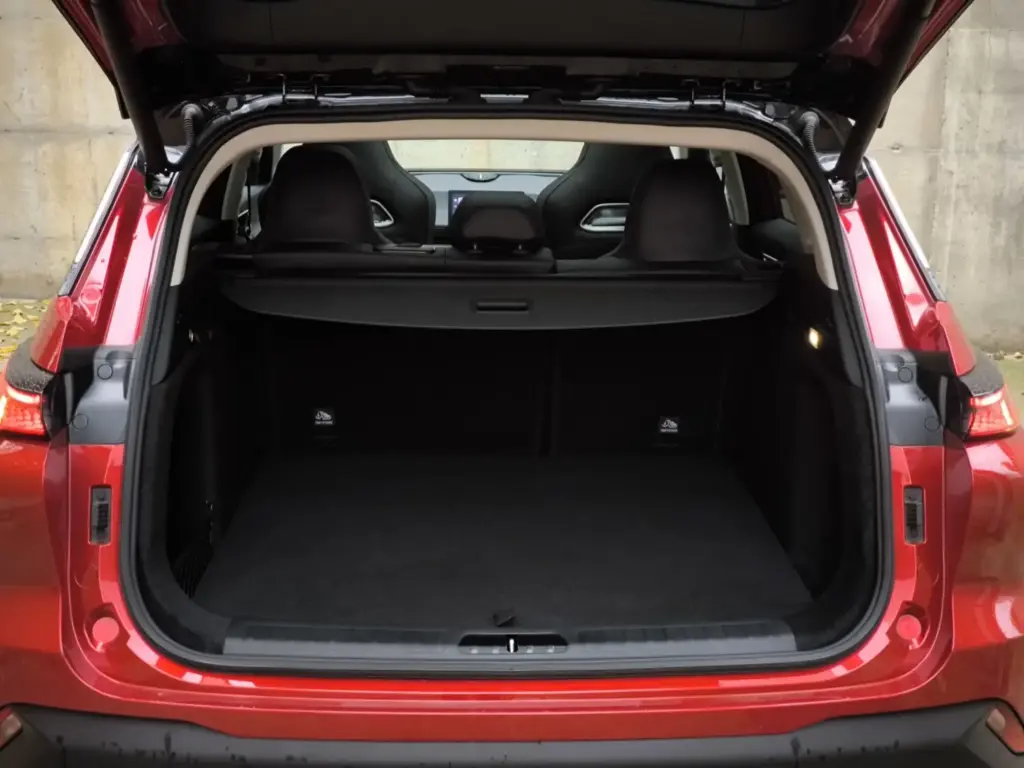 Prueba del Baic X55: SUV familiar bien equipado, con etiqueta C