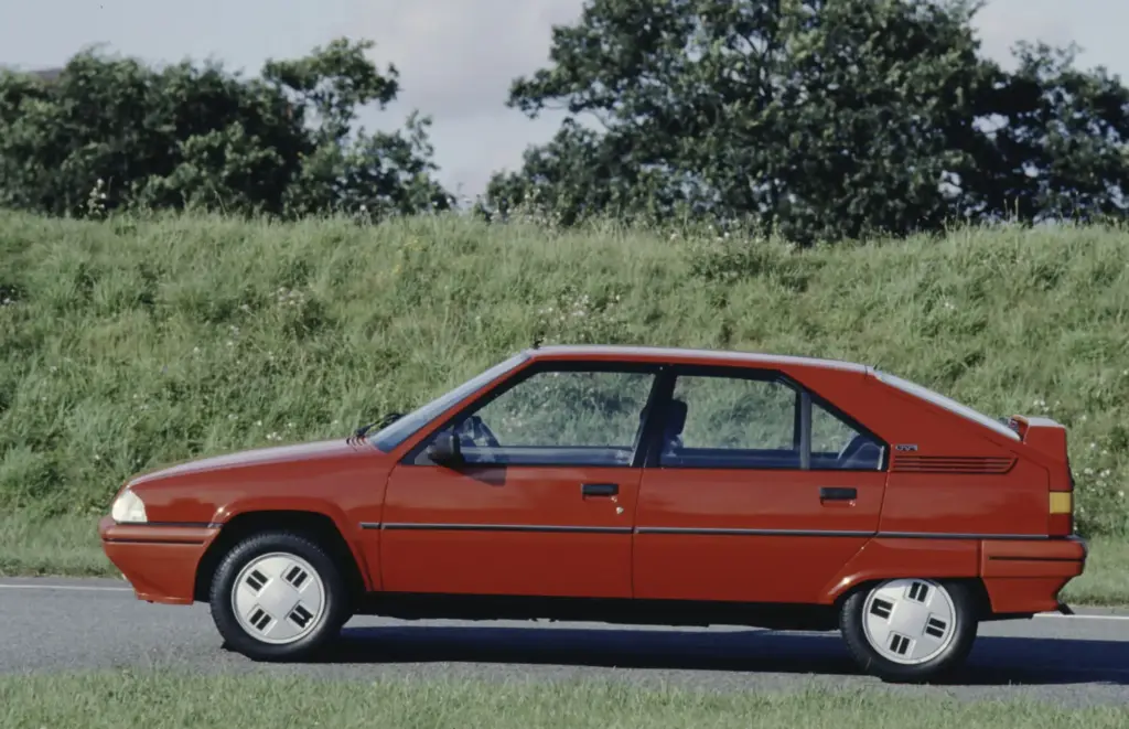 Citroën BX GTi: el 'rápido' de Galicia cumple 40 años 7 Motor16 CITROEN BX GTI 40 ANOS 3 Motor16