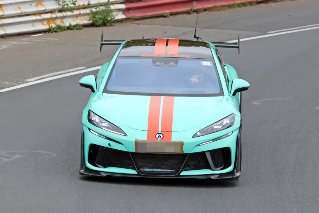 Fotos espía del Denza Z9GT Extreme: ¡Qué locura! 4 Motor16 Denza Z9GT Extreme 2 Motor16