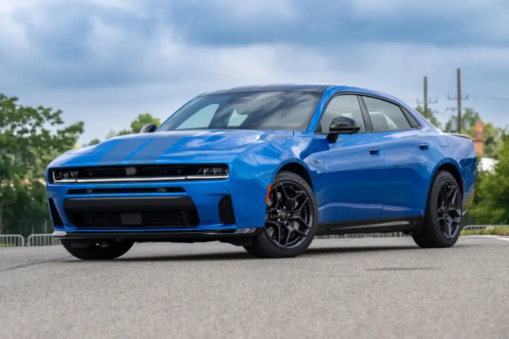 Dodge Turns Up Customization and Color at Roadkill Nights With Durango RT 392 Smokescreen Concept 11 Motor16