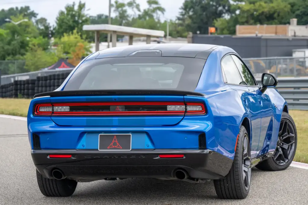 Dodge Turns Up Customization and Color at Roadkill Nights With Durango RT 392 Smokescreen Concept 12 Motor16
