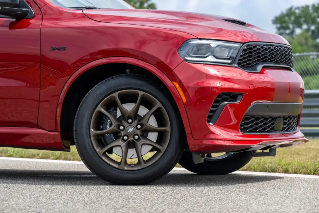 Dodge Turns Up Customization and Color at Roadkill Nights With Durango RT 392 Smokescreen Concept 6 Motor16