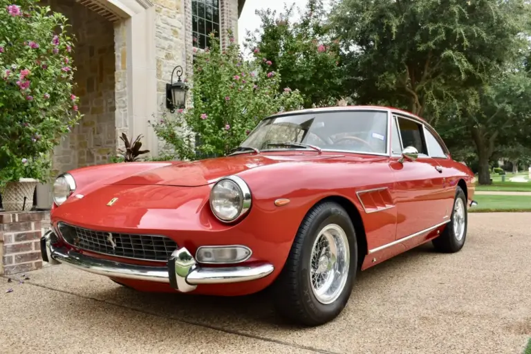 Ferrari 330 GT 2+2 a subasta después de 23 años: uno de los 455 con V12 Colombo