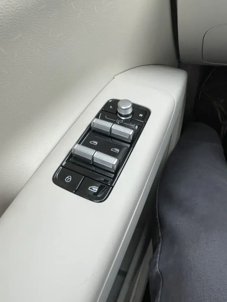 Primer contacto con el Geely E2: el coche más vendido de China a la conquista de Europa 33 Motor16 GEELY E2 32 Motor16