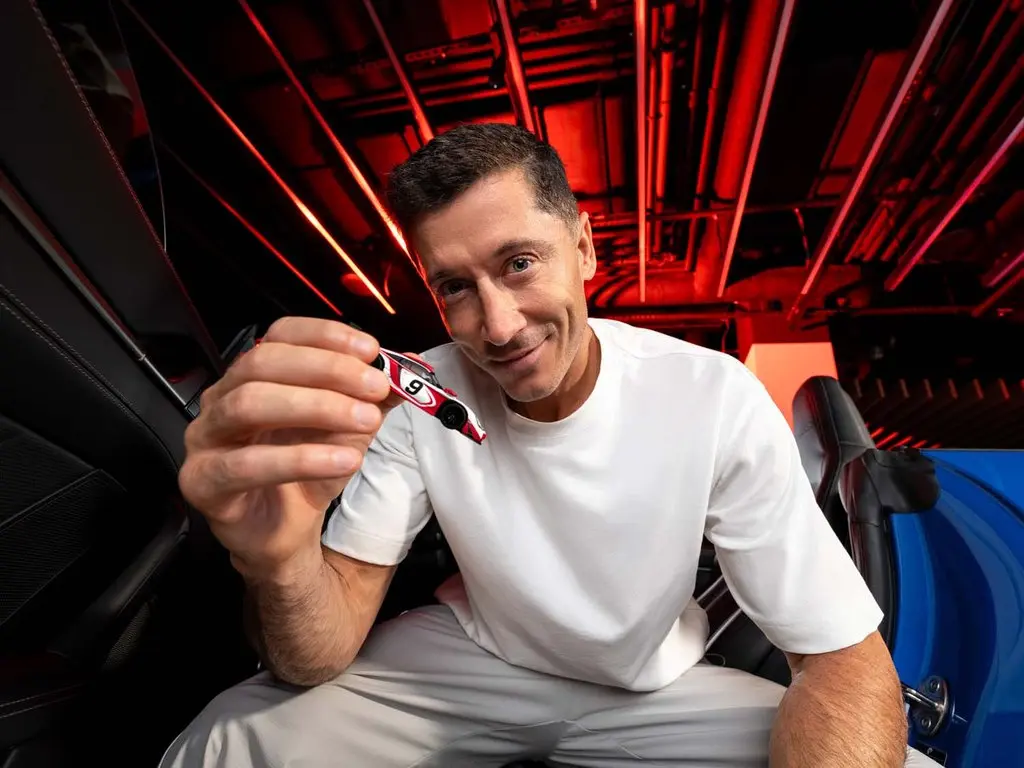 HOT WHEELS Robert Lewandowski 1 Motor16