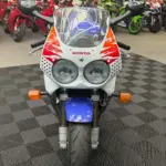 Subastan la Honda CBR900RR SC28 de James May, presentador de The Grand Tour