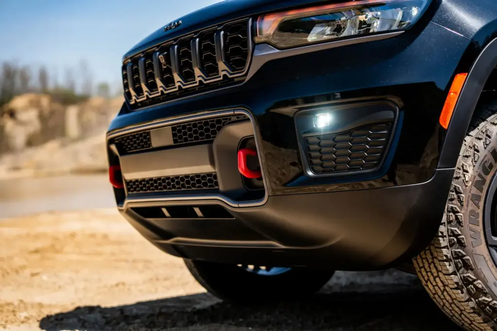 JEEP GRAND CHEROKEE 2027 7 Motor16