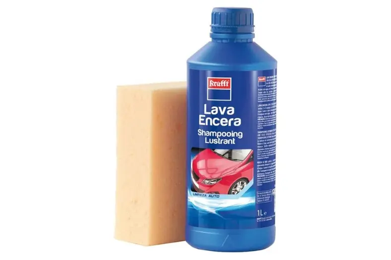 Los 7 mejores champús con cera para coche: limpieza, brillo y protección 1 Motor16 Krafft Champu Coche Cera Esponja Motor16