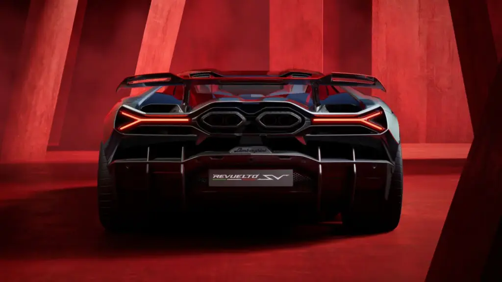 Lamborghini Revuelto SV 10 Motor16