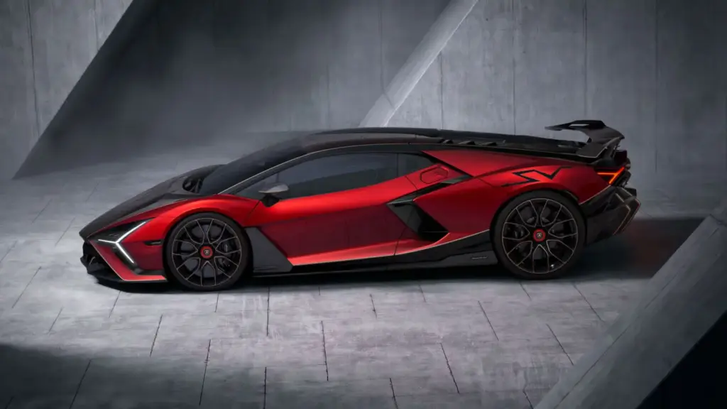 Lamborghini Revuelto SV 5 Motor16