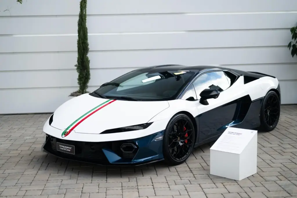 Lamborghini Temerario Tricolore: Un Lambo “de bandera” en Monterrey 27 Motor16 Lamborghini Temerario Tricolore monterey 2 Motor16