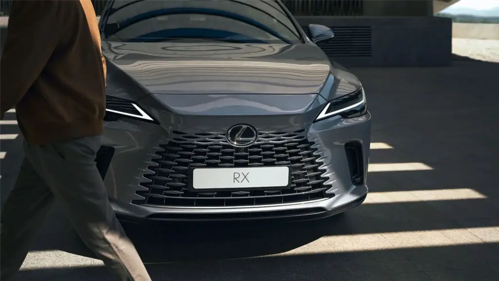 Lexus RX 2027: más tecnología, refinamiento y potencia híbrida para el SUV premium 6 Motor16 Lexus RX 2027 3 Motor16