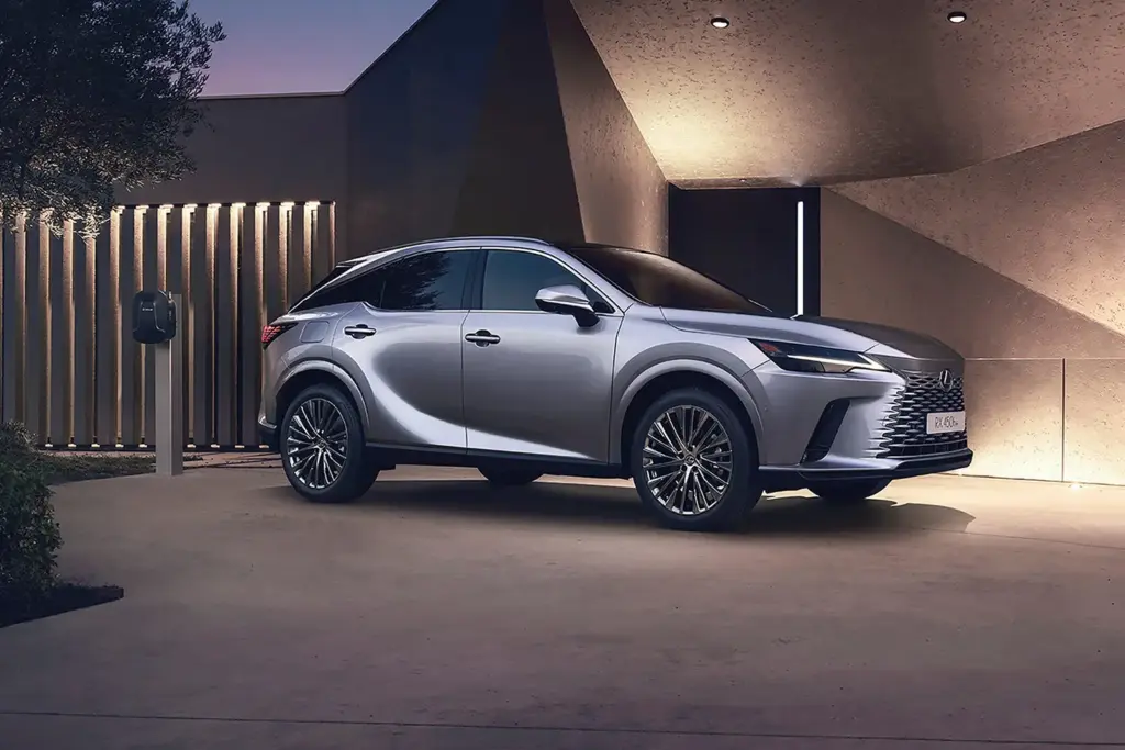 Lexus RX 2027: más tecnología, refinamiento y potencia híbrida para el SUV premium 8 Motor16 Lexus RX 2027 5 Motor16