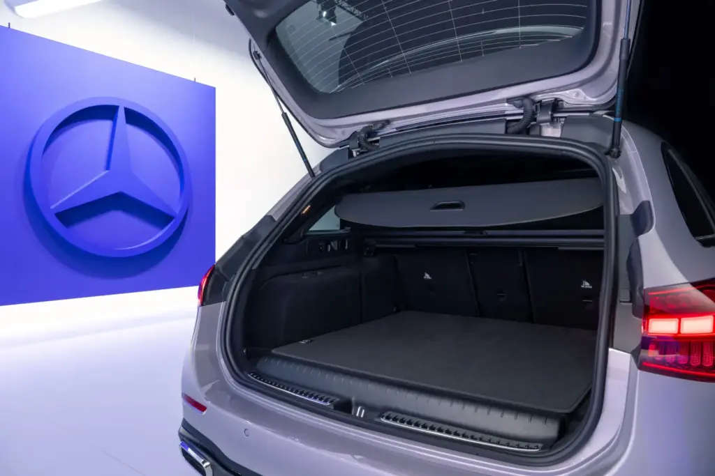 Nuevo Mercedes-Benz Clase C 2027: la actualización tecnológica más profunda de su historia 5 Motor16 Mercedes Clase C 2027 2 Motor16