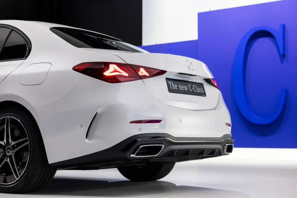 Nuevo Mercedes-Benz Clase C 2027: la actualización tecnológica más profunda de su historia 23 Motor16 Mercedes Clase C 2027 20 Motor16