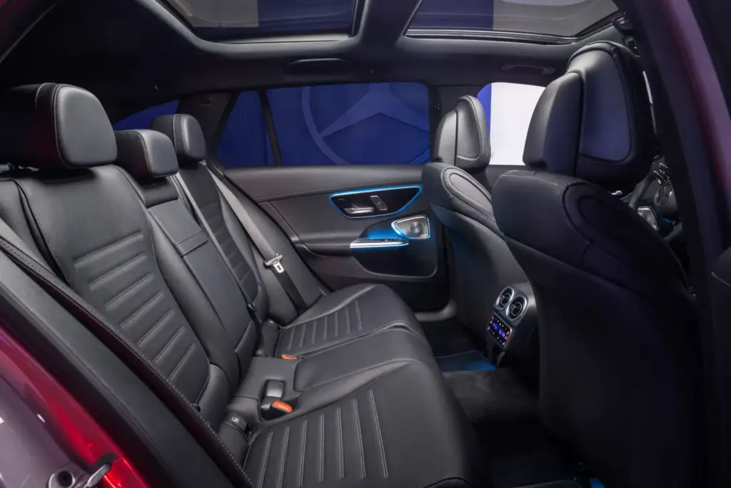 Nuevo Mercedes-Benz Clase C 2027: la actualización tecnológica más profunda de su historia 6 Motor16 Mercedes Clase C 2027 3 Motor16