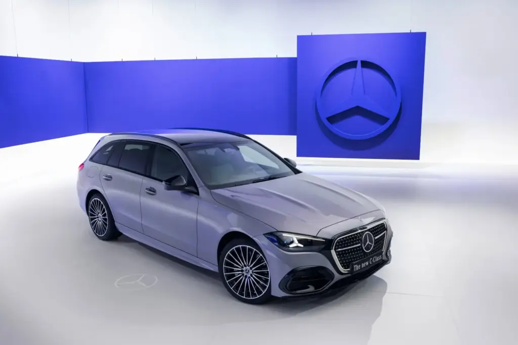 Nuevo Mercedes-Benz Clase C 2027: la actualización tecnológica más profunda de su historia 12 Motor16 Mercedes Clase C 2027 9 Motor16