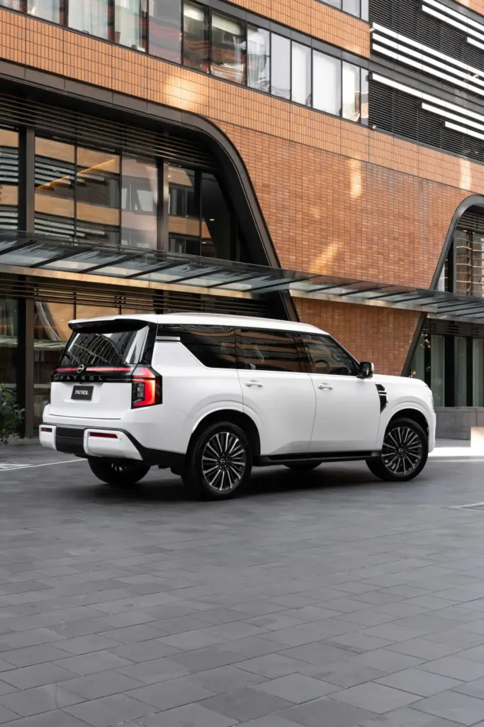Nissan Patrol Y63: así es el nuevo 4x4 con motor V6 biturbo que inicia una nueva etapa 16 Motor16 Nissan Patrol 12 Motor16