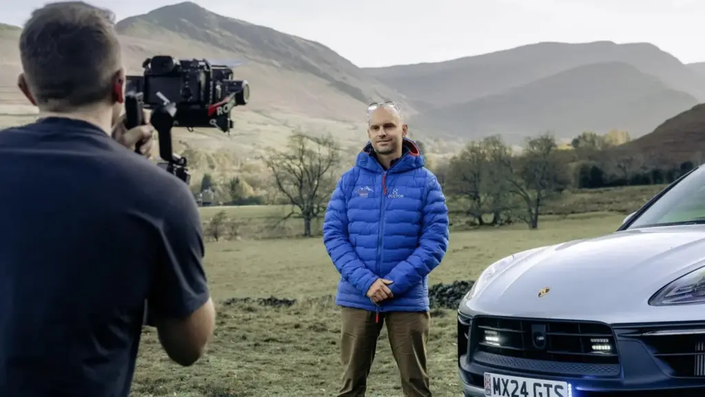Un doctor en un pueblo remoto de Gran Bretaña y el Porsche Macan GTS en el que confía para salvar vidas 10 Motor16 PORSCHE MACAN GTS URGENCIAS JOHN FERRIS GRAN GRETANA6 Motor16