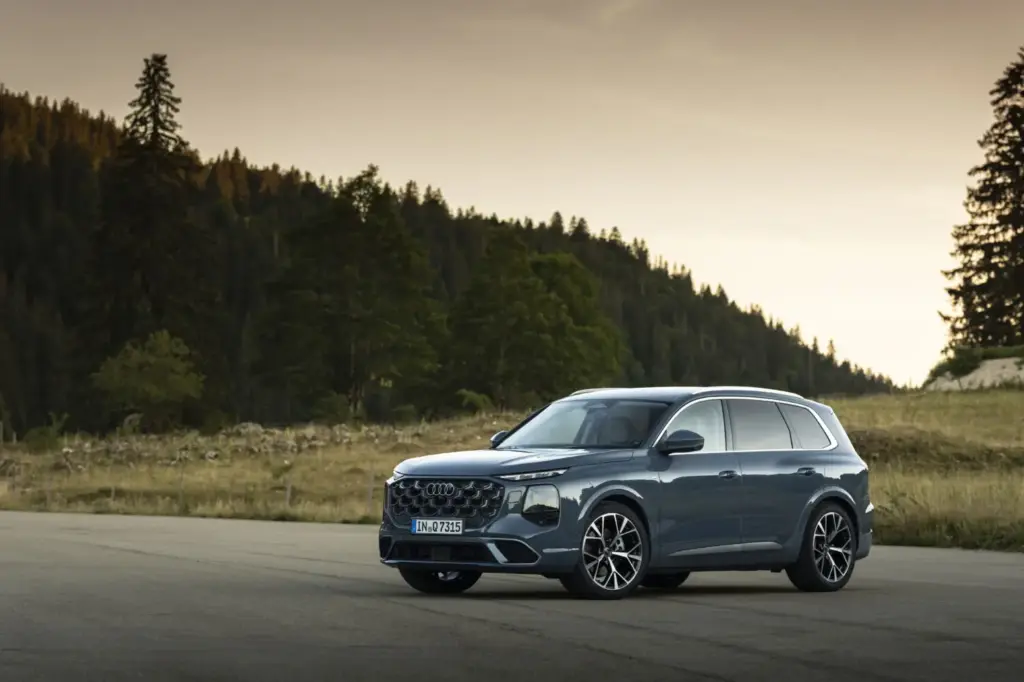 Primera prueba del nuevo Audi Q7: Más en todo 19 Motor16 Q7 1025 Motor16