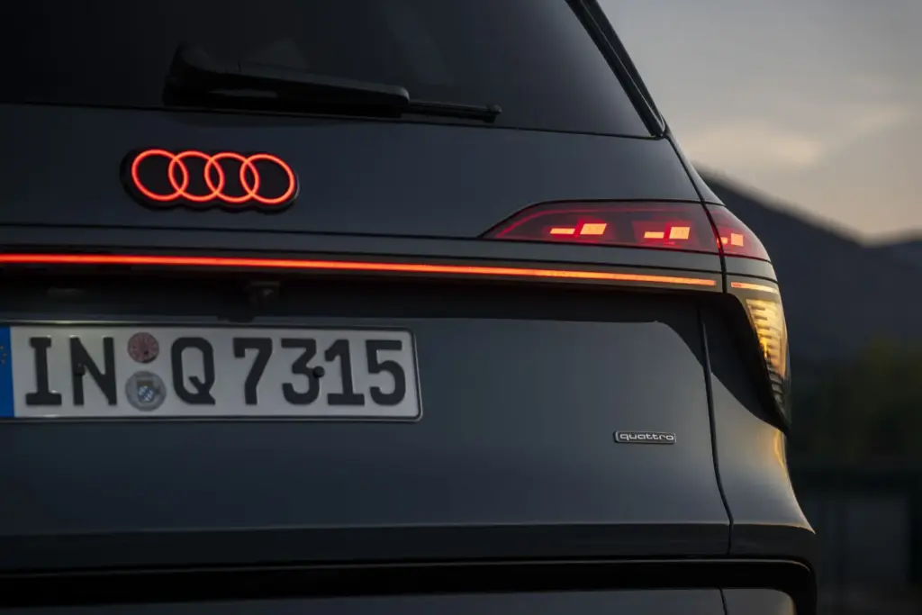Primera prueba del nuevo Audi Q7: Más en todo 59 Motor16 Q7 1067 Motor16