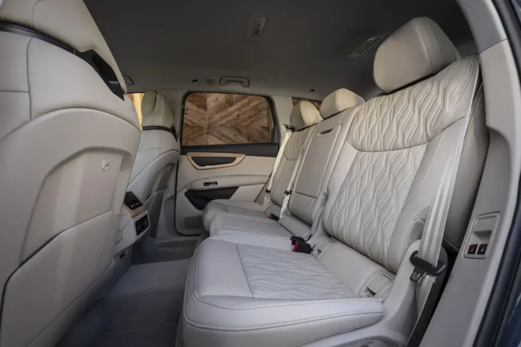 Primera prueba del nuevo Audi Q7: Más en todo 65 Motor16 Q7 1075 Motor16