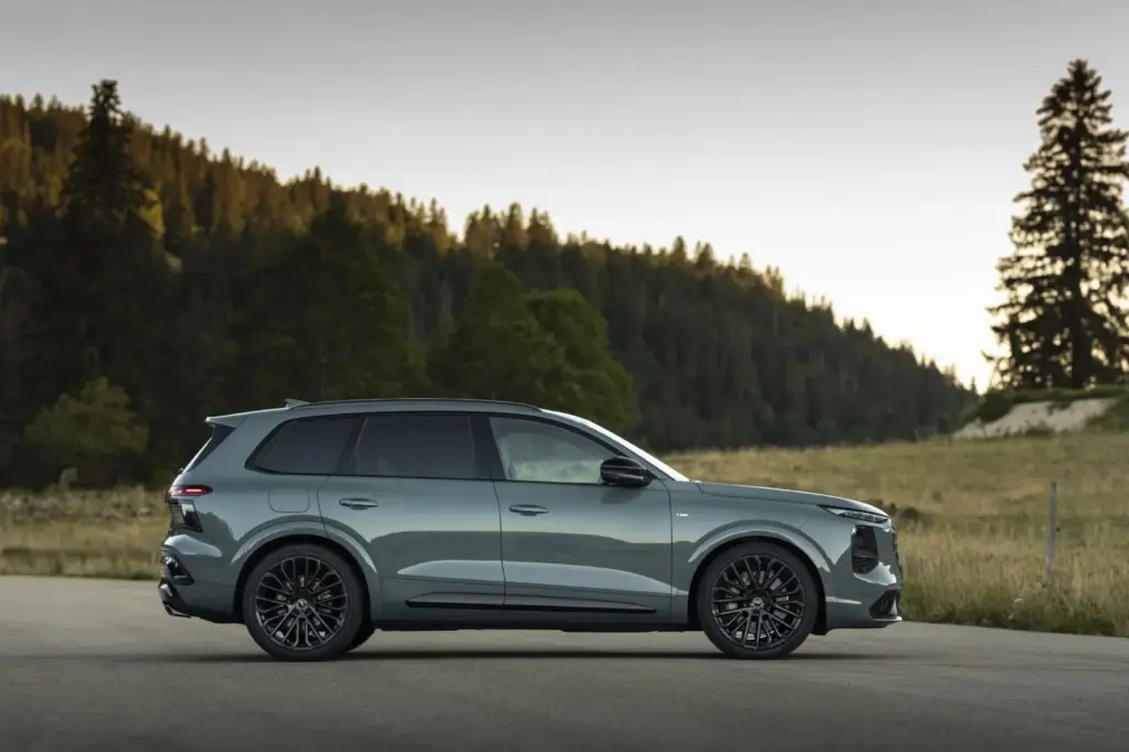 Primera prueba del nuevo Audi Q7: Más en todo 1 Motor16 audi q7 al volante