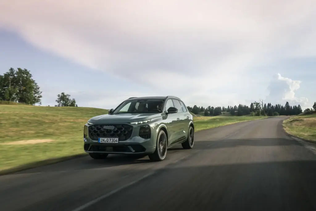 Primera prueba del nuevo Audi Q7: Más en todo 109 Motor16 Q7 2050 Motor16