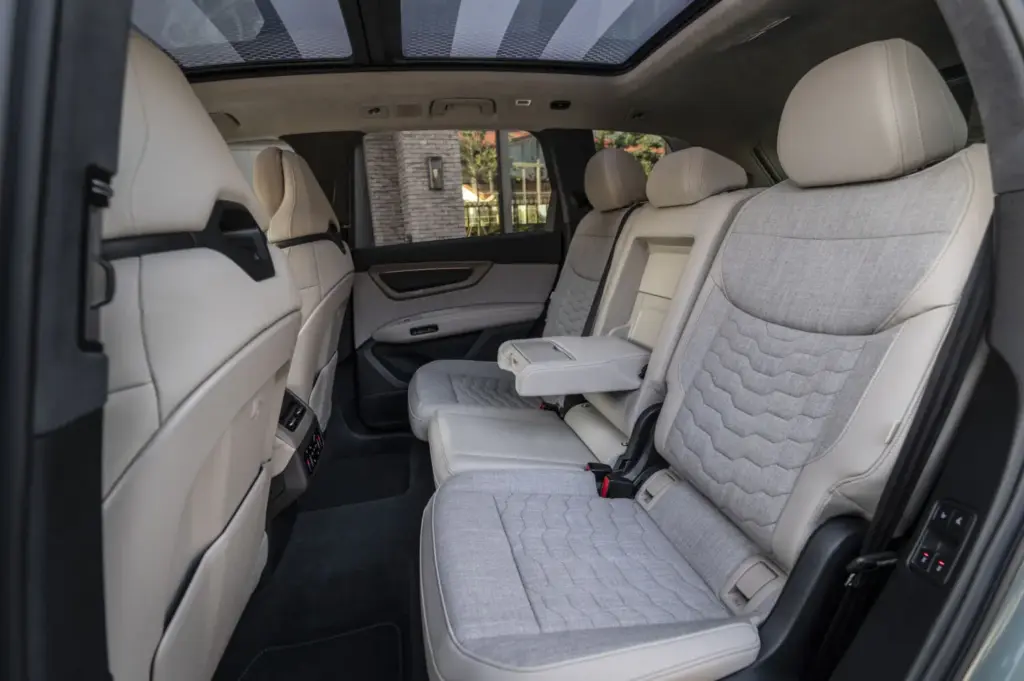 Primera prueba del nuevo Audi Q7: Más en todo 151 Motor16 Q7 2100 Motor16