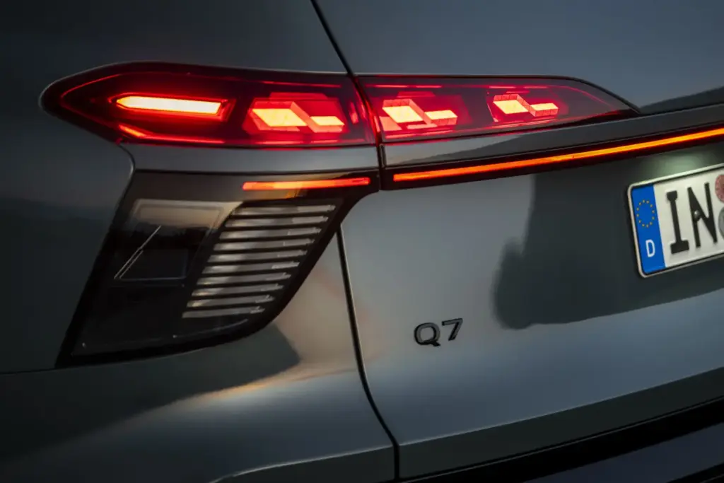 Primera prueba del nuevo Audi Q7: Más en todo 172 Motor16 Q7 2125 Motor16