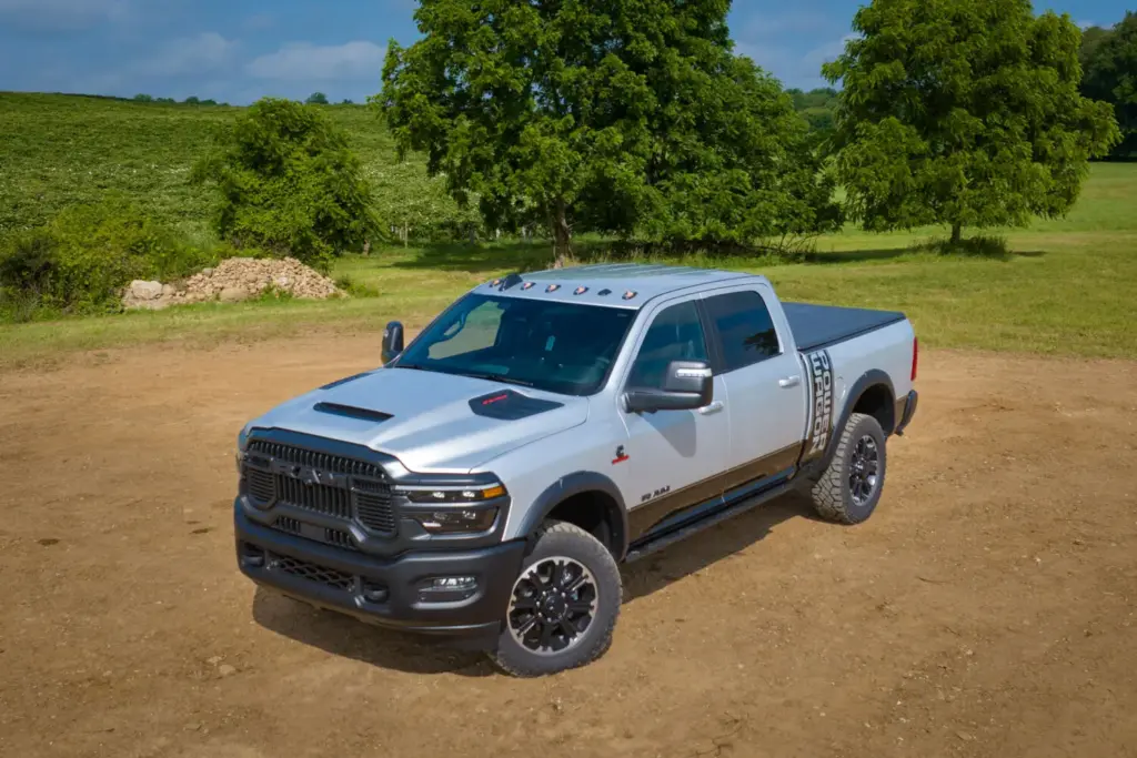 Ram 2500 Power Wagon 2027 3 Motor16