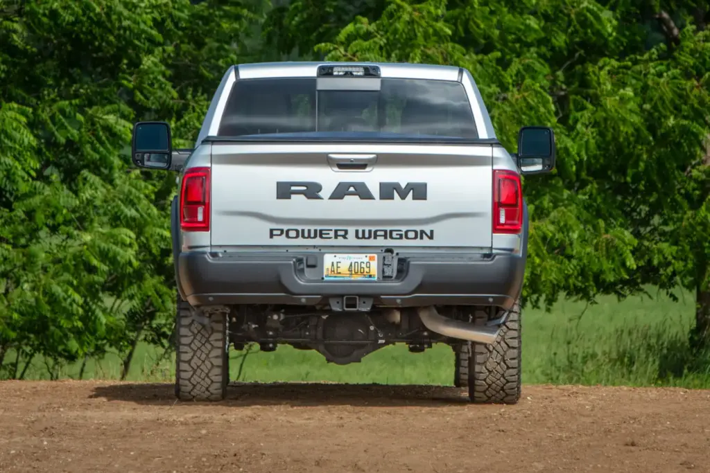 Ram 2500 Power Wagon 2027 6 Motor16