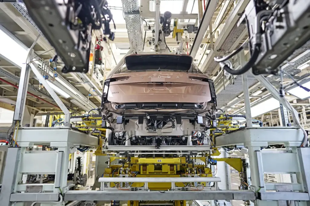 Arranca la producción del Škoda Peaq, el SUV eléctrico más grande y avanzado de la marca 1 Motor16 Skoda inicia la produccion del Peaq 10 Motor16