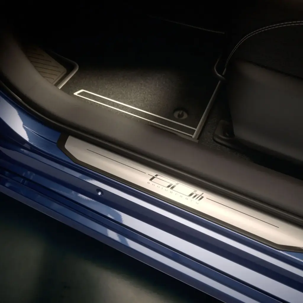 Toyota Corolla y las tres ediciones especiales para celebrar los 60 años del coche más vendido de la historia 12 Motor16 TOYOTA COROLLA 60 ANIVERSARIO 8 Motor16