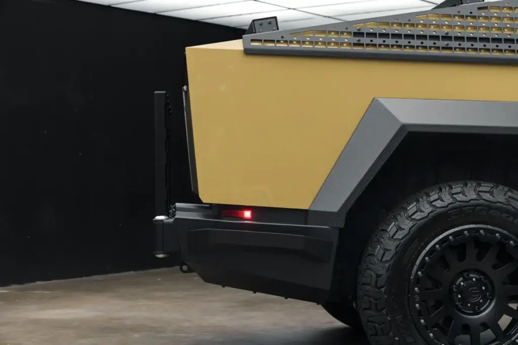 Tesla Cybertruck Performance Invincible 3 Motor16