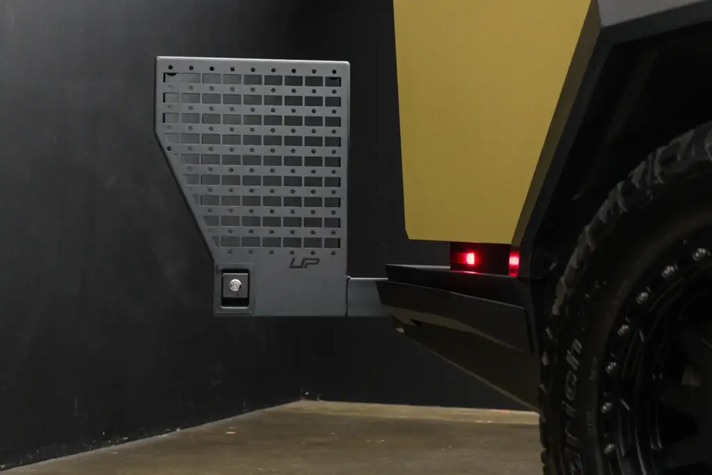 Tesla Cybertruck Performance Invincible 5 Motor16
