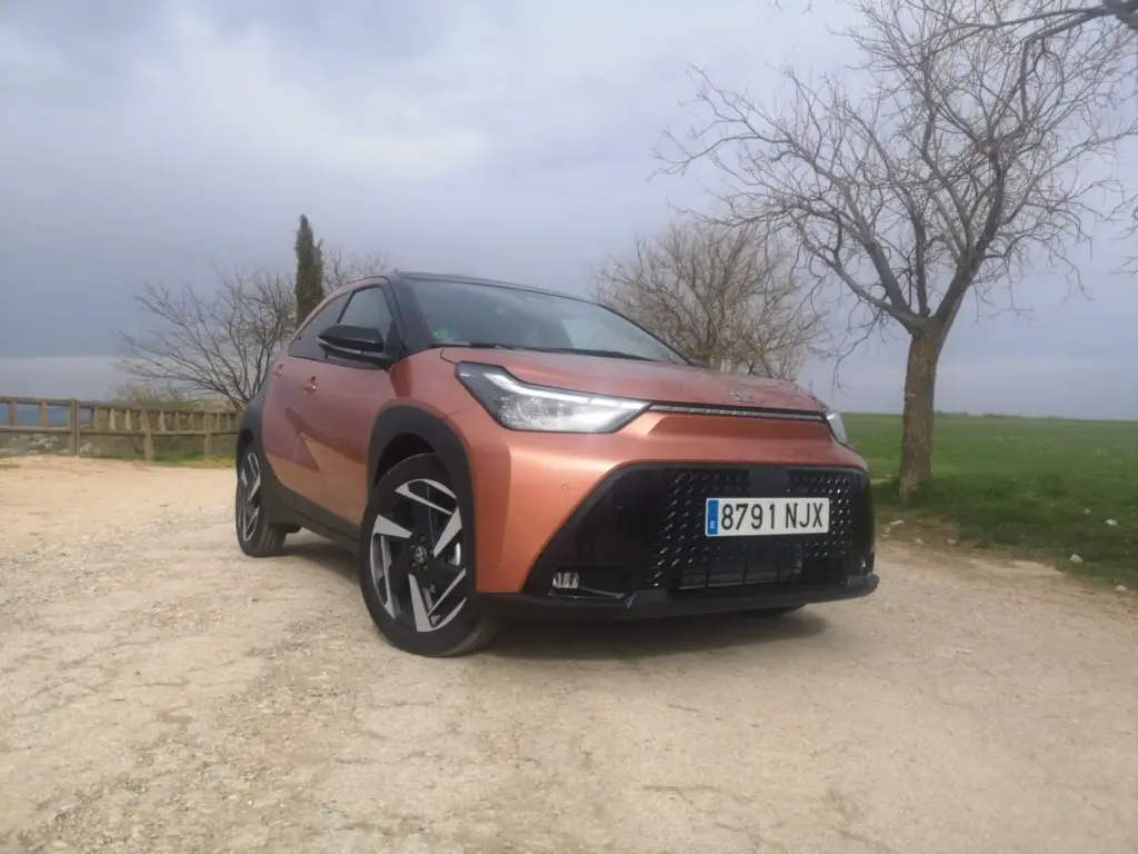 Toyota Aygo X Cross Hybrid prueba 12 Motor16