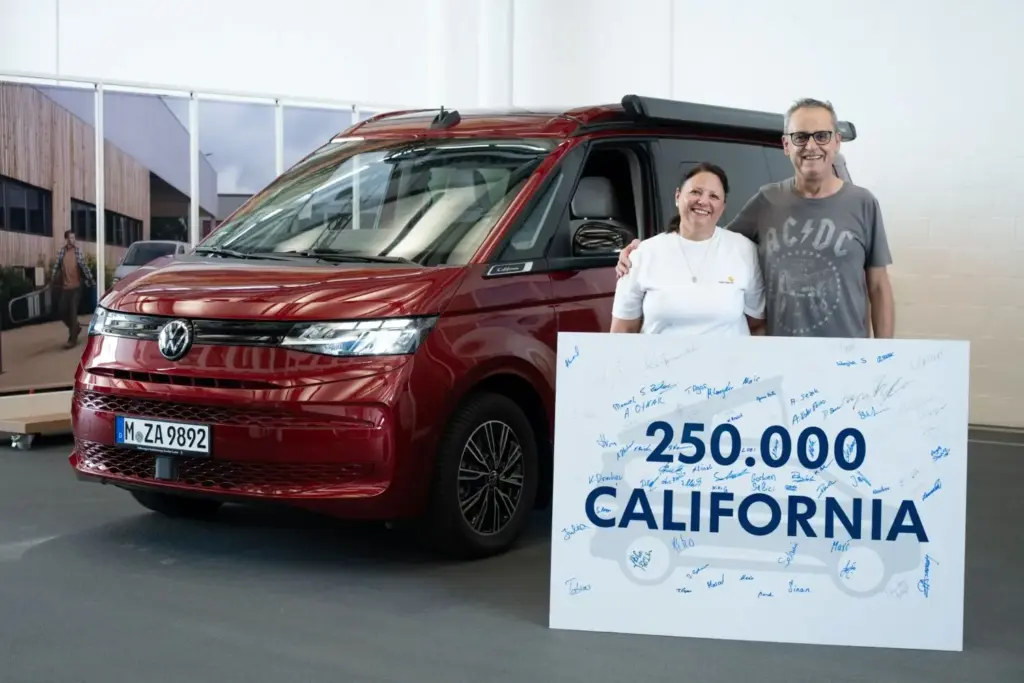 VOLKSWAGEN CALIFORNIA 250000 Motor16