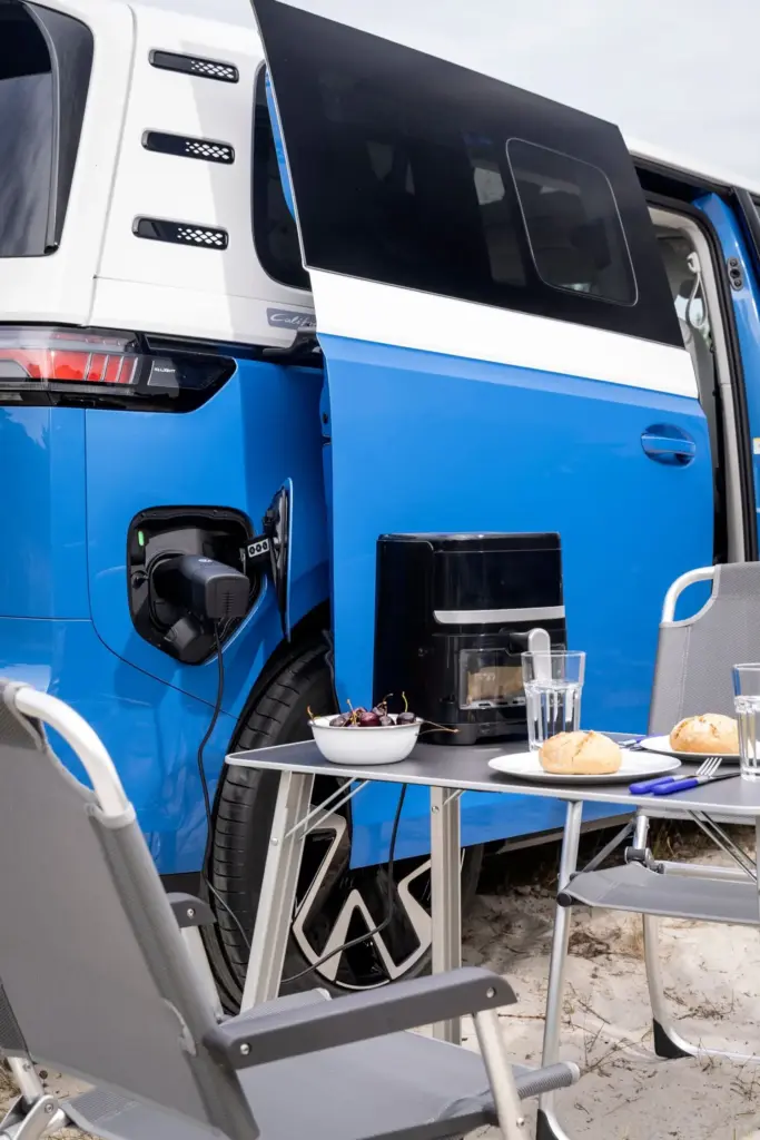 Volkswagen presenta el ID. California Cruise: el camper eléctrico ya es una realidad 15 Motor16 VOLKSWAGEN ID. CALIFORNIA CRUISE 10 Motor16