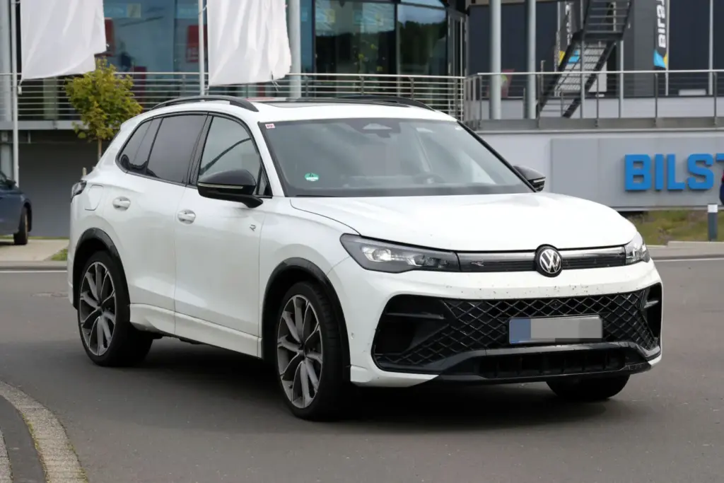 VW Tiguan R 3 Motor16