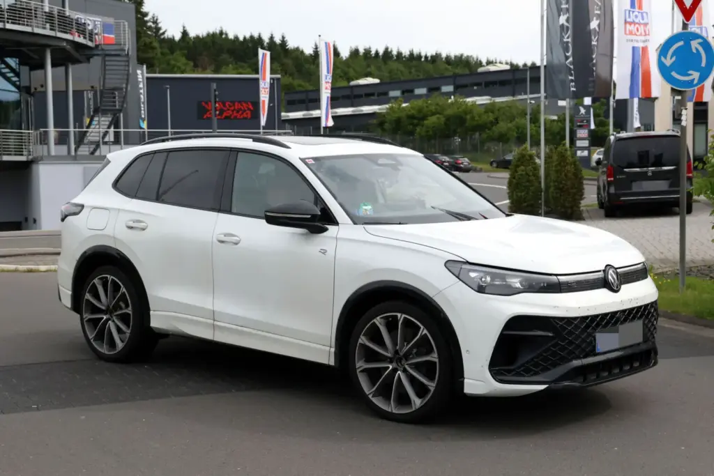 VW Tiguan R 7 Motor16