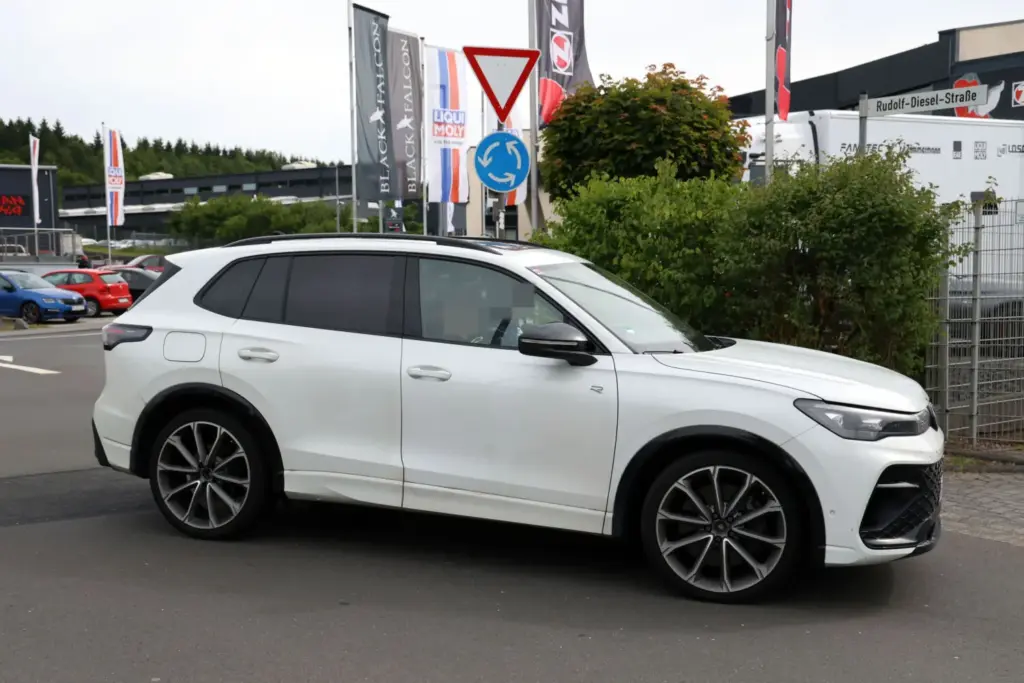 VW Tiguan R 9 Motor16