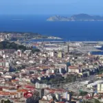 Vigo aprueba su ZBE: multas de 200 euros para 62.100 coches sin etiqueta, B y C