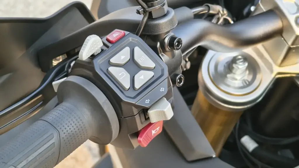 Voge 900DSX prueba 22 Motor16