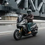 Voge SR450X: el scooter trail con radar y bicilíndrico que aterriza en Europa